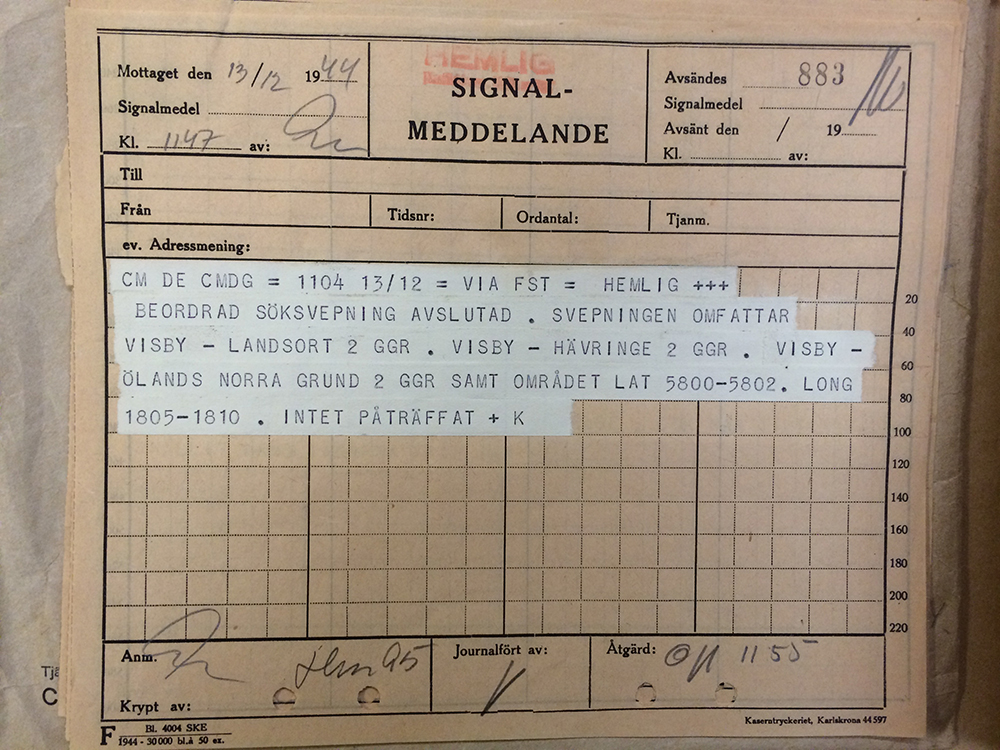 Tidigare hemligstämplat signalmeddelande som skrevs  13 december då minsvepningen avslutats i samband med sökandet efter Hansa. Meddelandet finns i dag i Krigsarkivet.