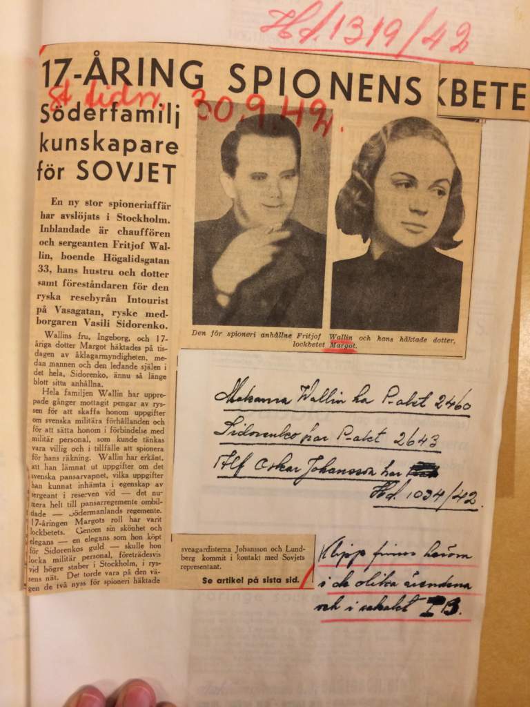 Artikel i Stockholmstidningen 30 september 1942 där det står om familjen Vallin. "En ny stor soioneriaffär har avslöjats i Stockholm" står det.